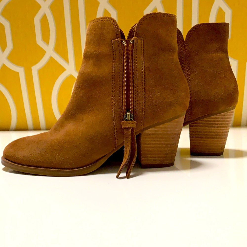 Women’s size 8m Frye Chestnut Ankle Boots 3” Heel